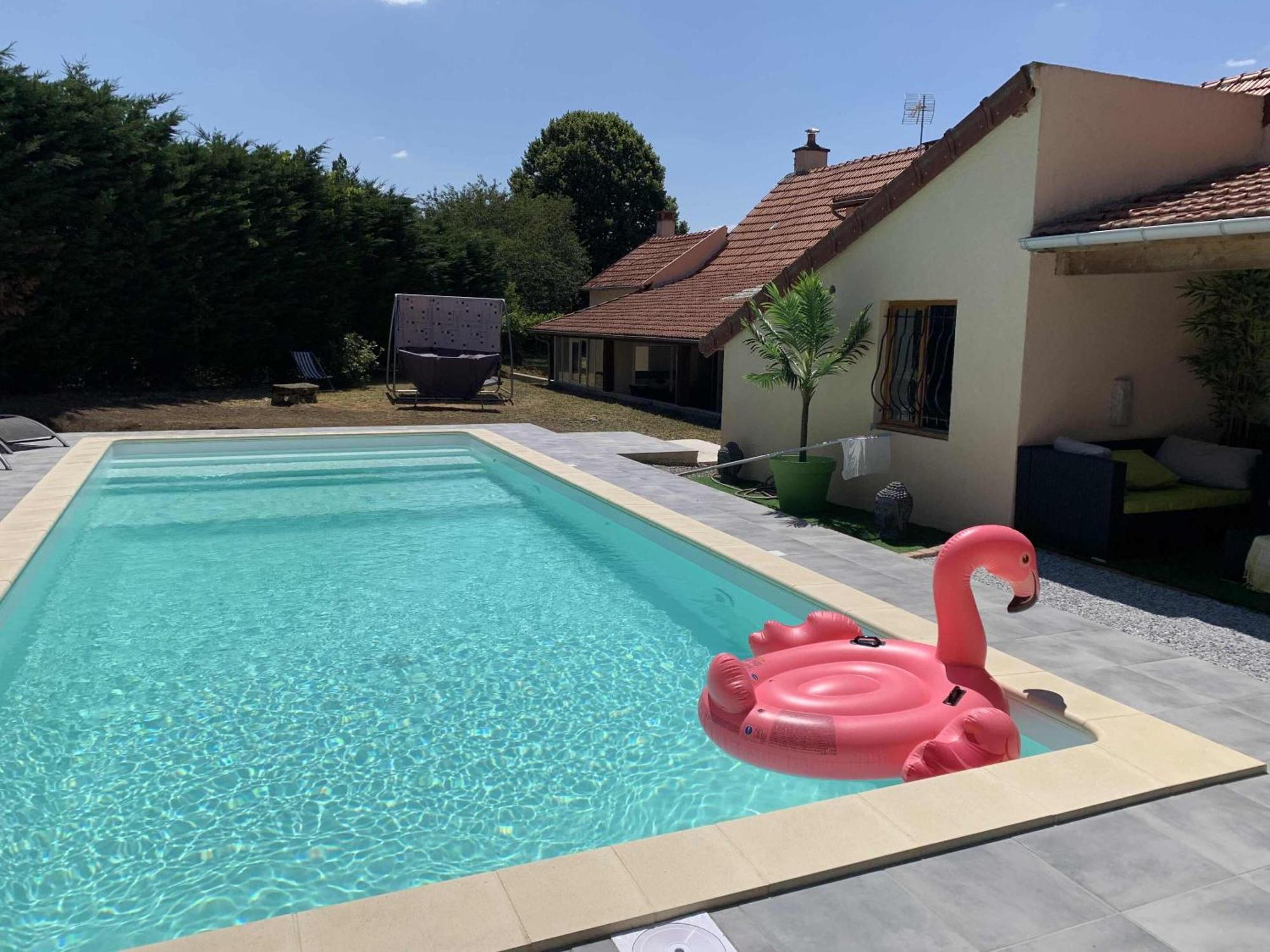 Maison Piscine Et Jacuzzi Saint-Germain-des-Fosses Bagian luar foto